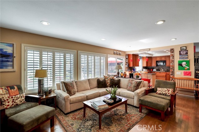 20892 Avenida Amapola