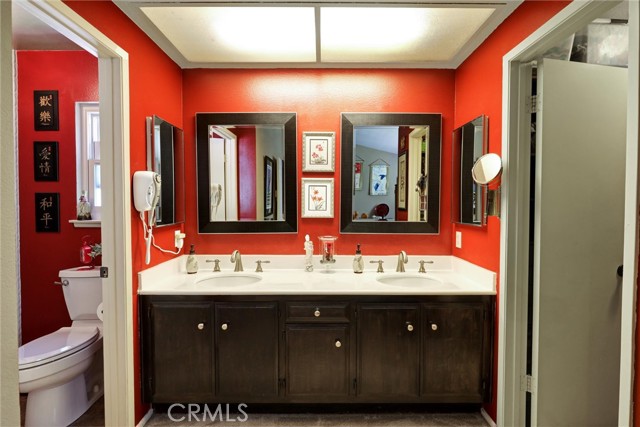 20892 Avenida Amapola