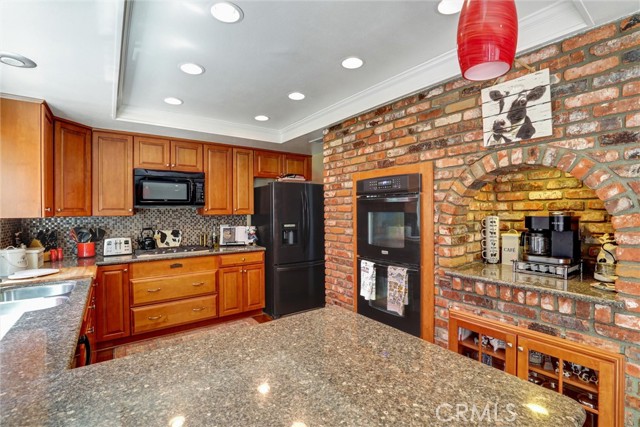 20892 Avenida Amapola