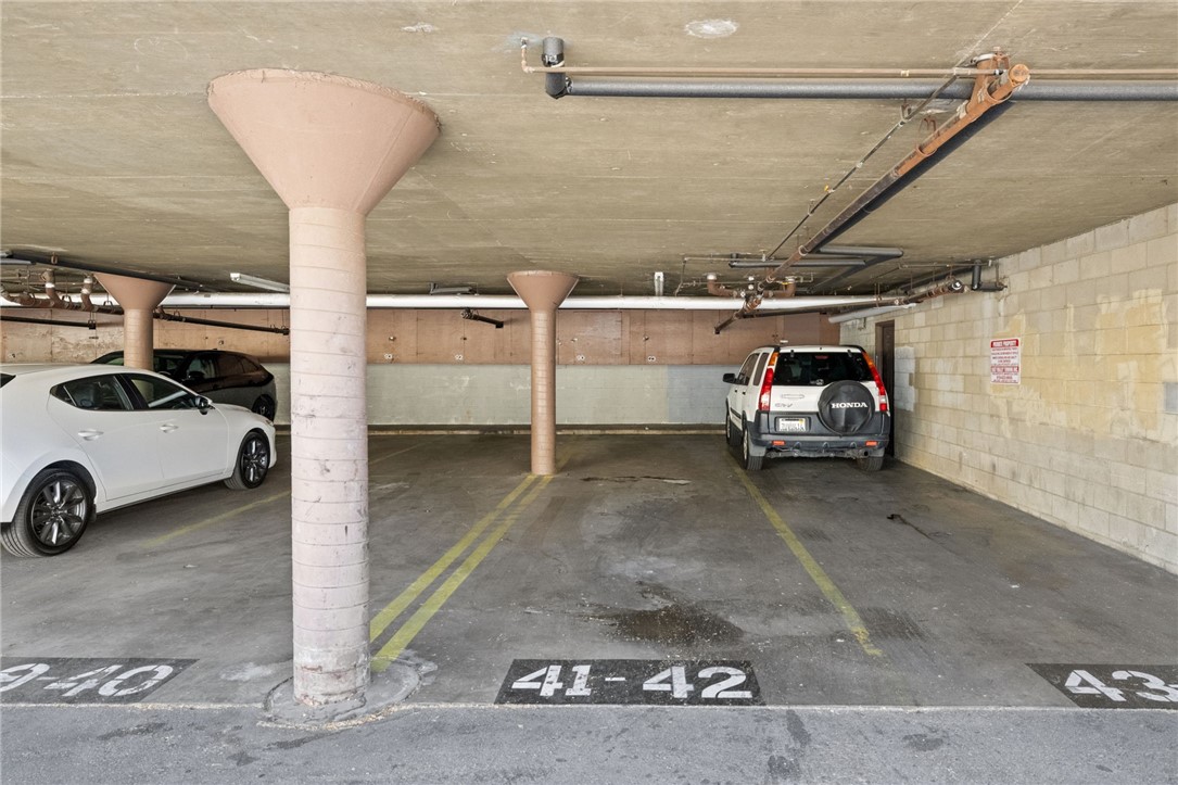7321 Lennox AVE Unit: F5