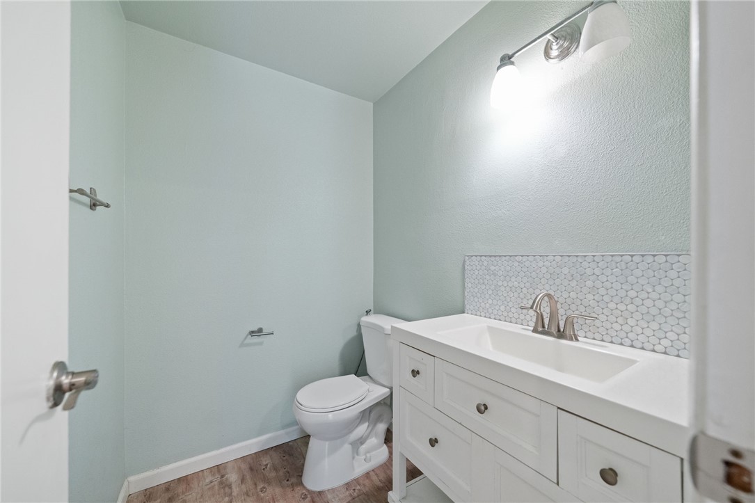7321 Lennox AVE Unit: F5