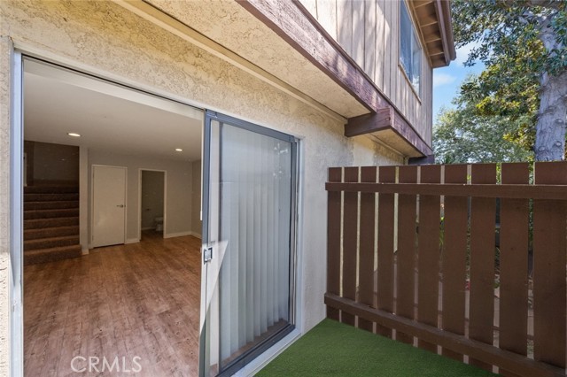 7321 Lennox AVE Unit: F5