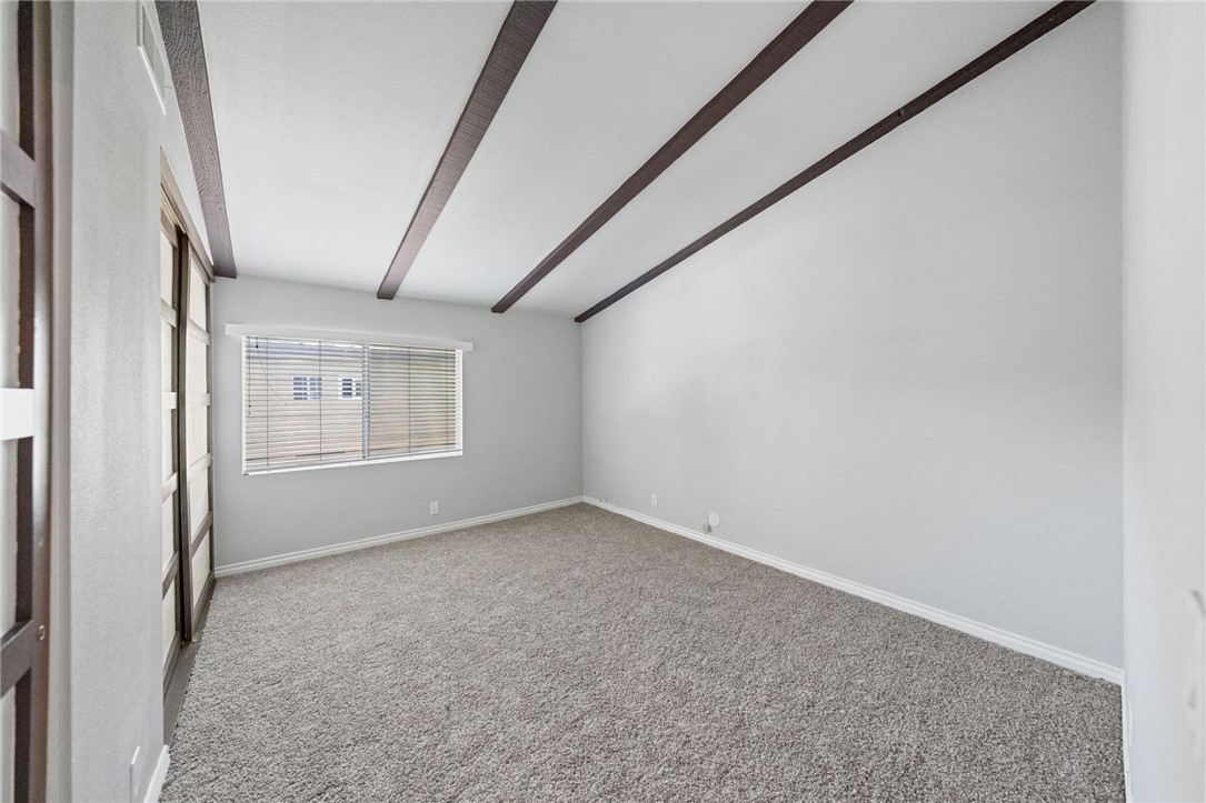 7321 Lennox AVE Unit: F5