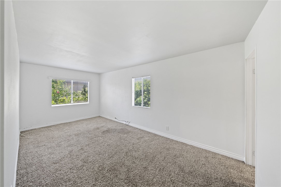 7321 Lennox AVE Unit: F5