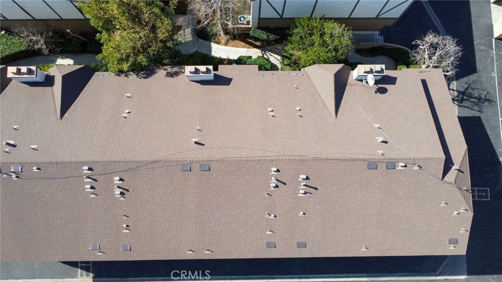 21137 Lassen Street 5