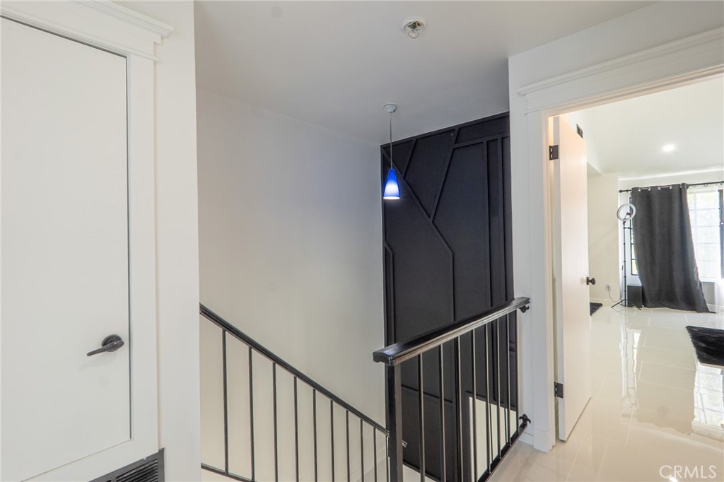 21137 Lassen Street 5