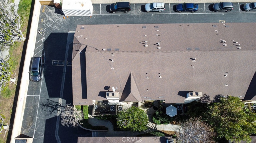 21137 Lassen Street 5