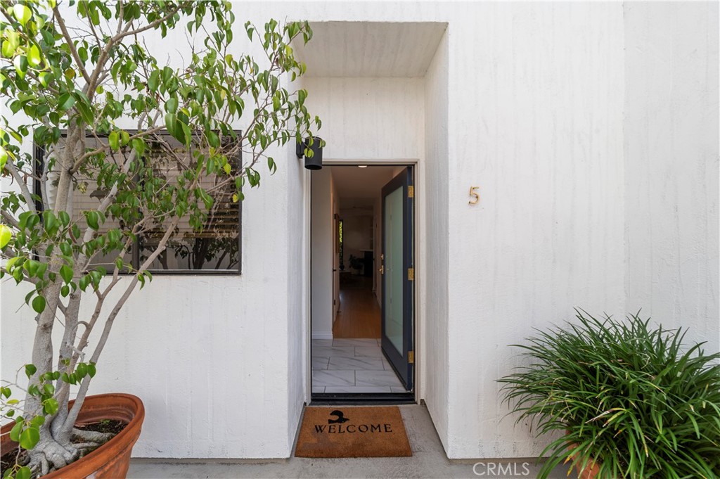 2500 Abbot Kinney Boulevard 5