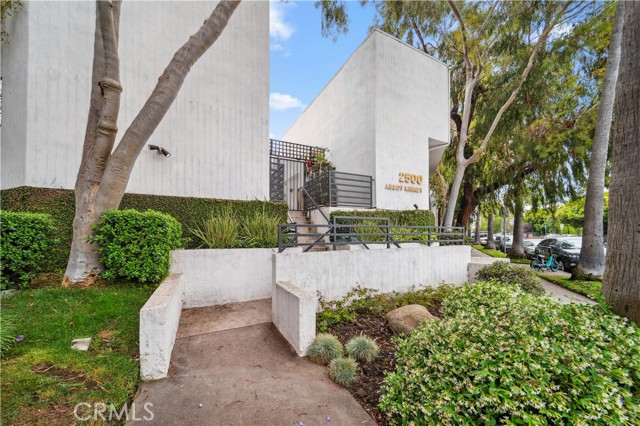 2500 Abbot Kinney BLVD Unit: 5