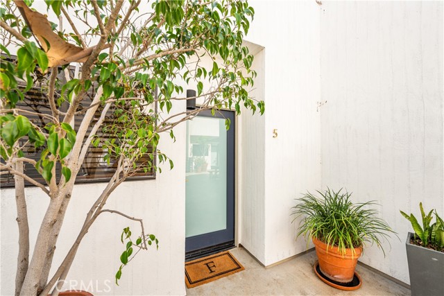 2500 Abbot Kinney BLVD Unit: 5