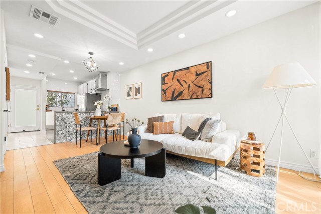 2500 Abbot Kinney BLVD Unit: 5