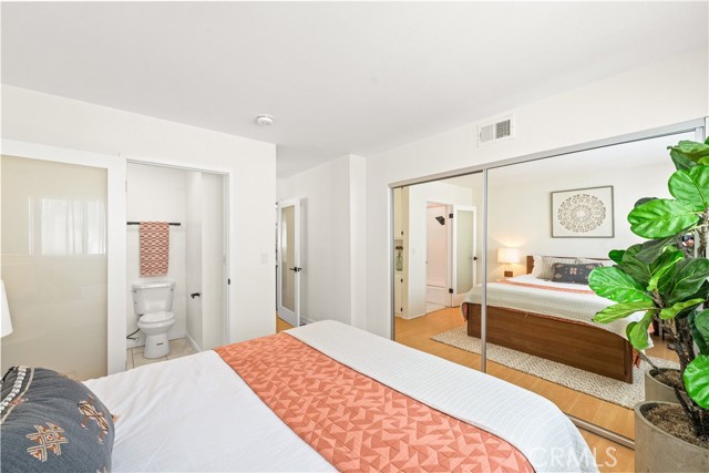 2500 Abbot Kinney BLVD Unit: 5