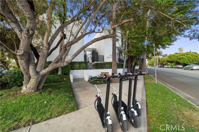 2500 Abbot Kinney BLVD Unit: 5