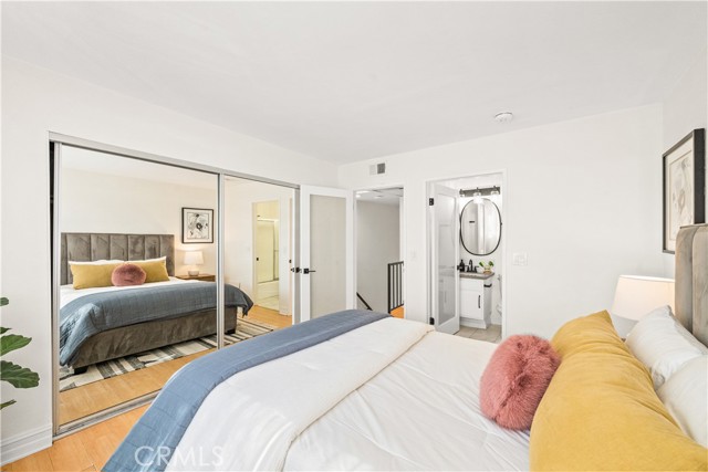 2500 Abbot Kinney BLVD Unit: 5