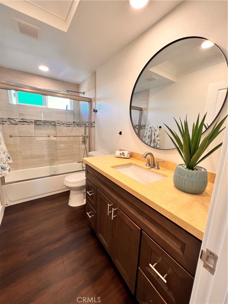 22100 Acorn Street