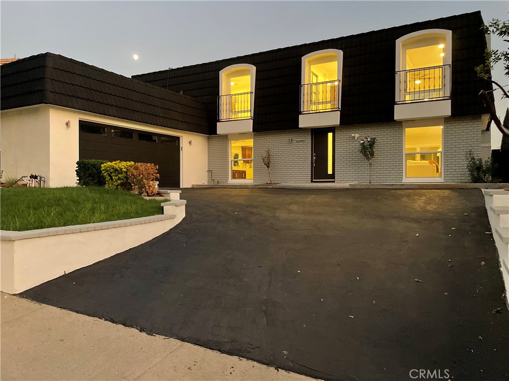 22100 Acorn Street