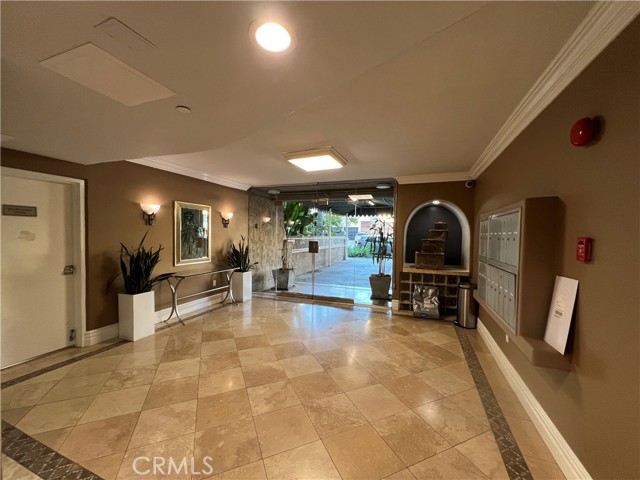 1345 N Fuller AVE Unit: 306