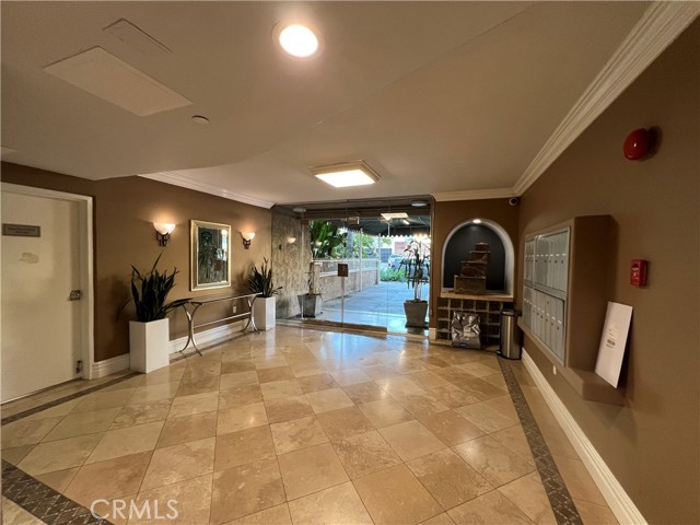 1345 N Fuller AVE Unit: 306