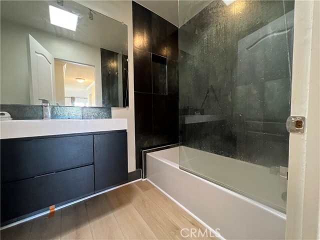 1345 N Fuller AVE Unit: 306