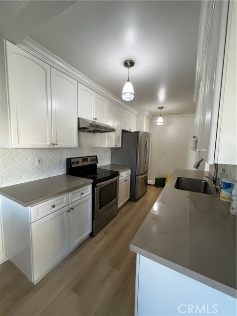 1345 N Fuller AVE Unit: 306