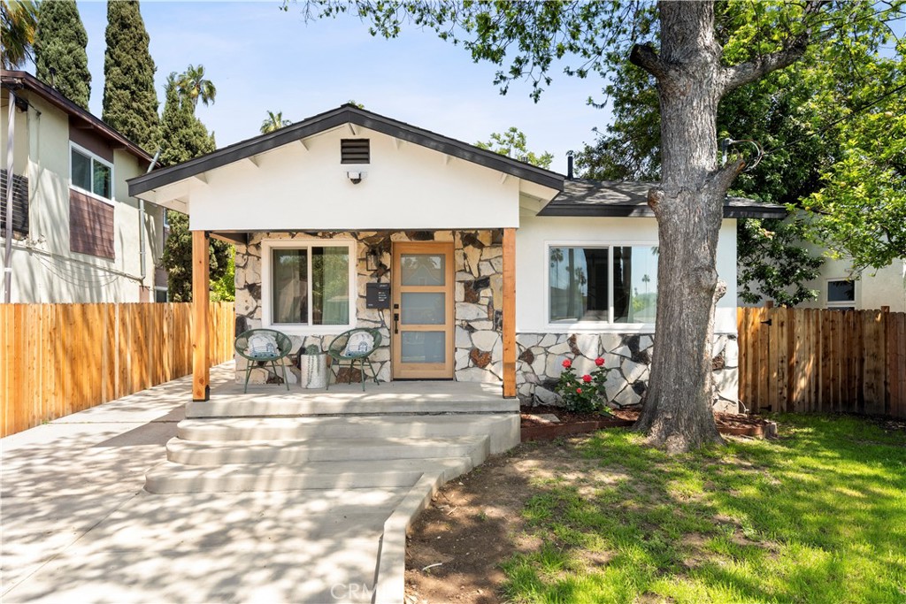 3420 Lifur Avenue