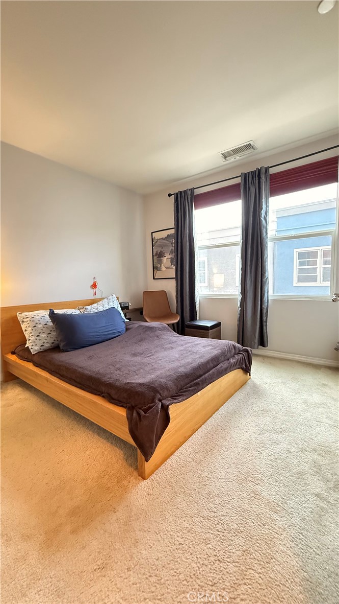 163 Clementine Court