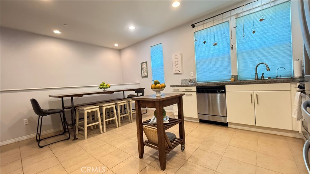 163 Clementine Court