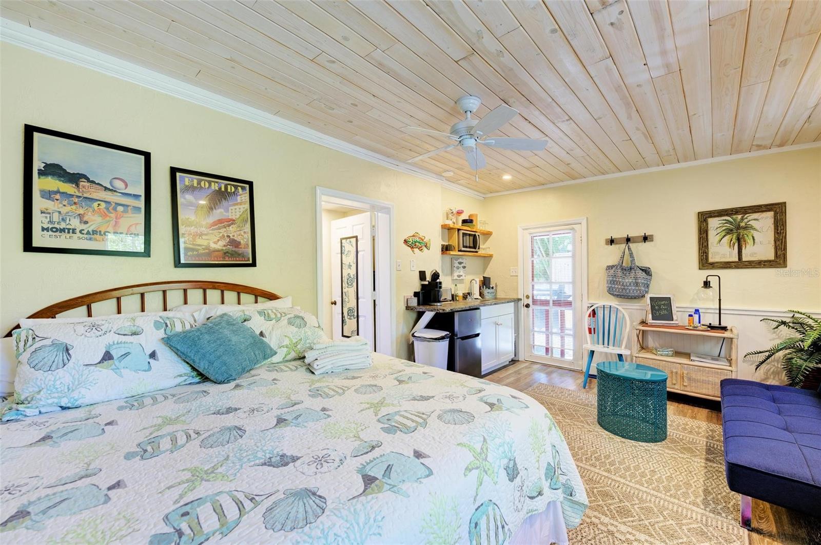 7602 SENRAB DR