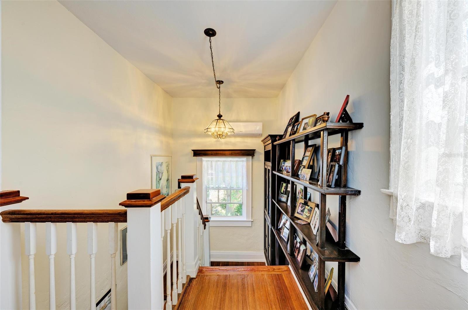 7602 SENRAB DR