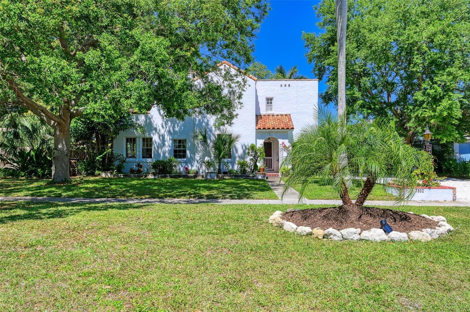 7602 SENRAB DR