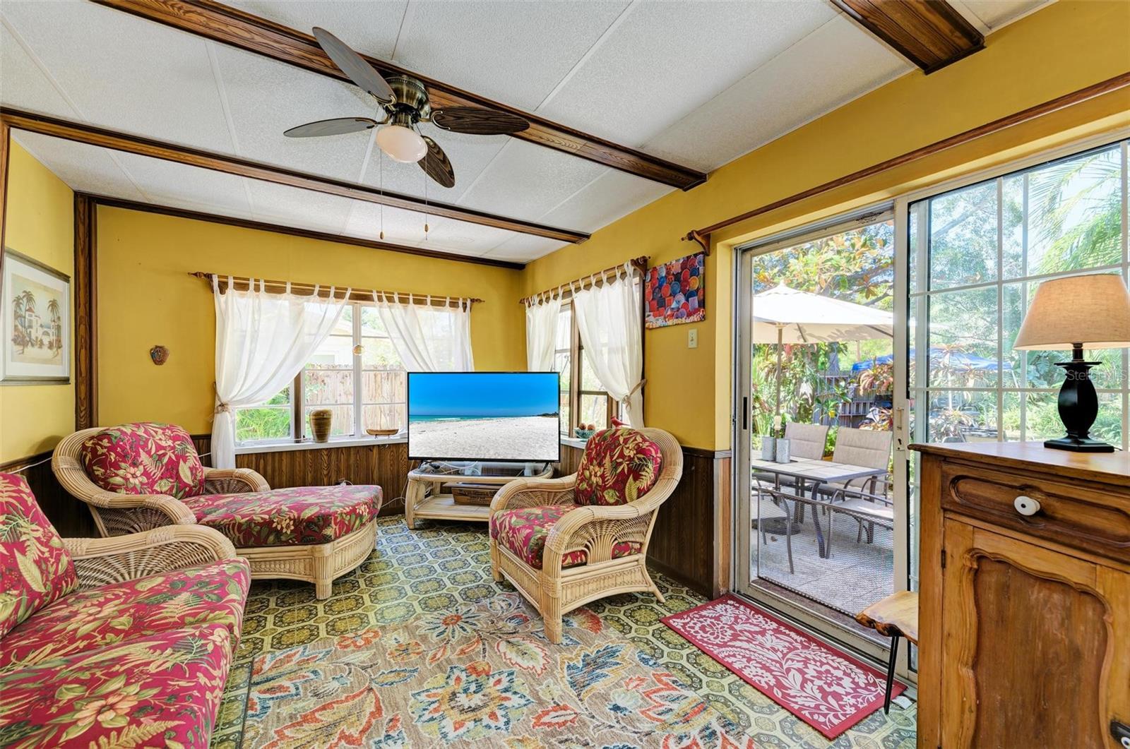 7602 SENRAB DR