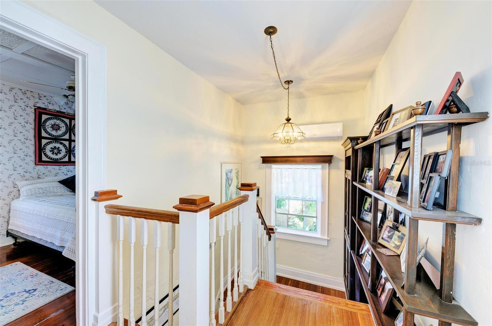 7602 SENRAB DR