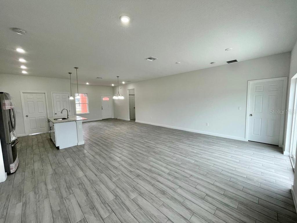 274 ELM CT