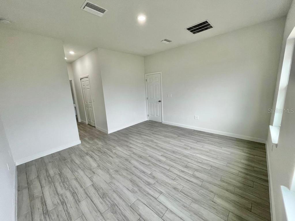 274 ELM CT