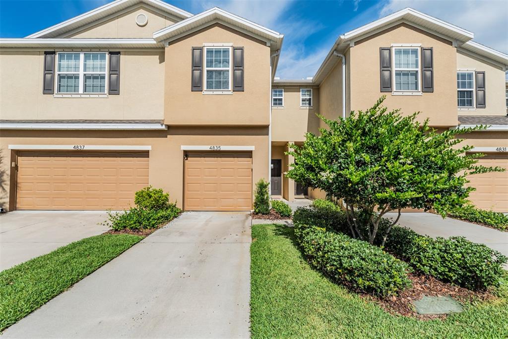 4835 WHITE SANDERLING CT