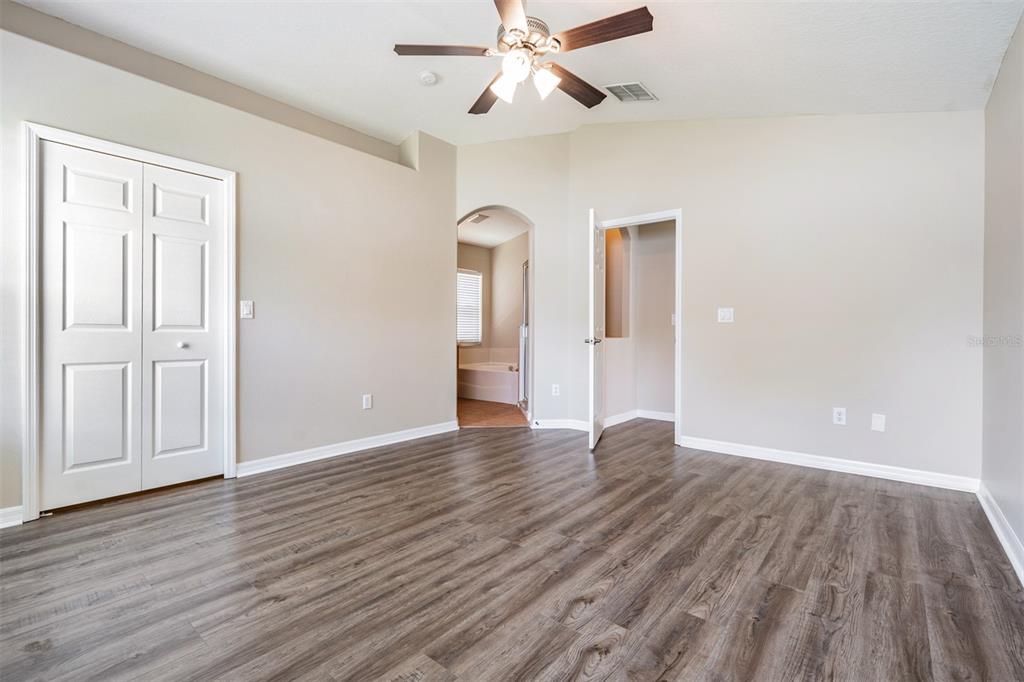 15415 LAKE BELLA VISTA DR