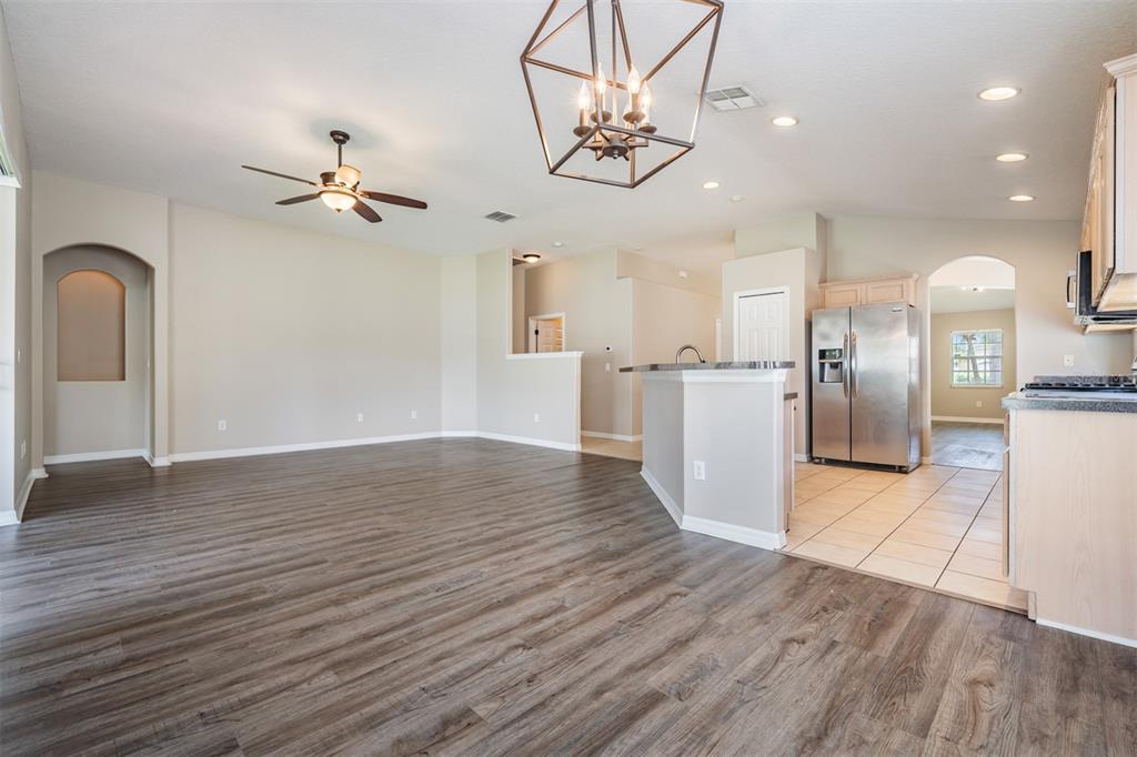 15415 LAKE BELLA VISTA DR