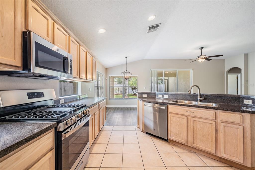 15415 LAKE BELLA VISTA DR