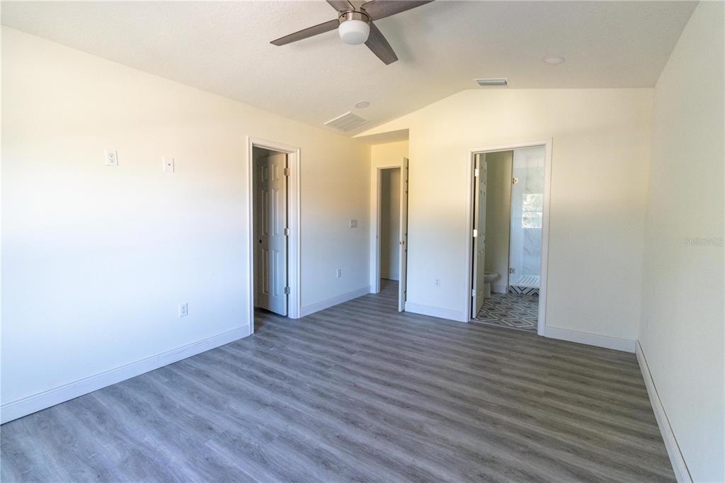 2115 E NEDRO RD