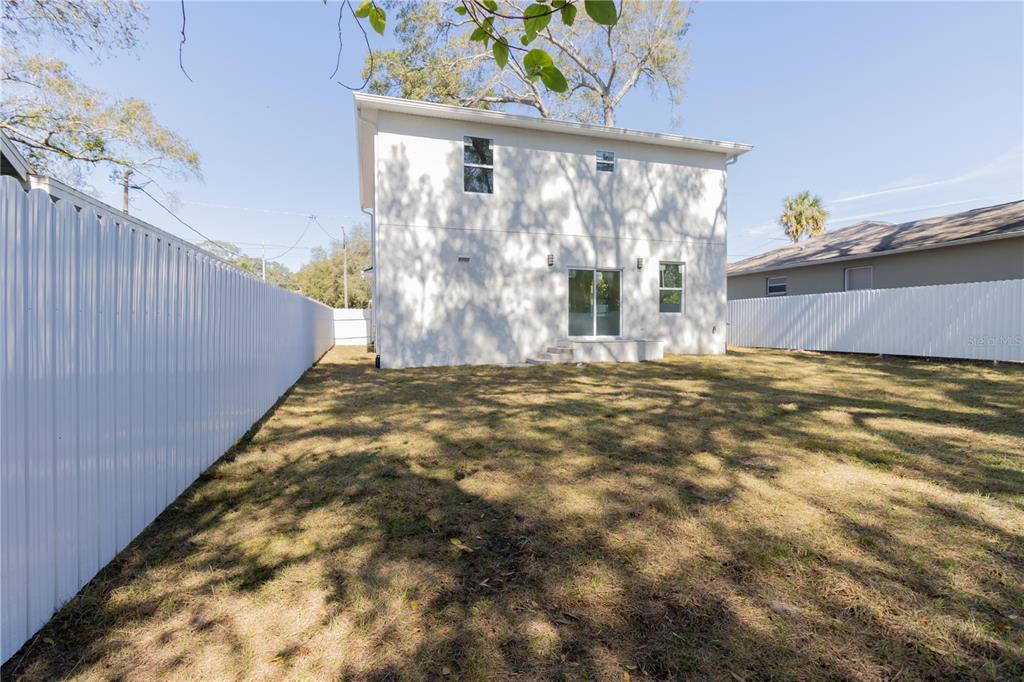 2115 E NEDRO RD
