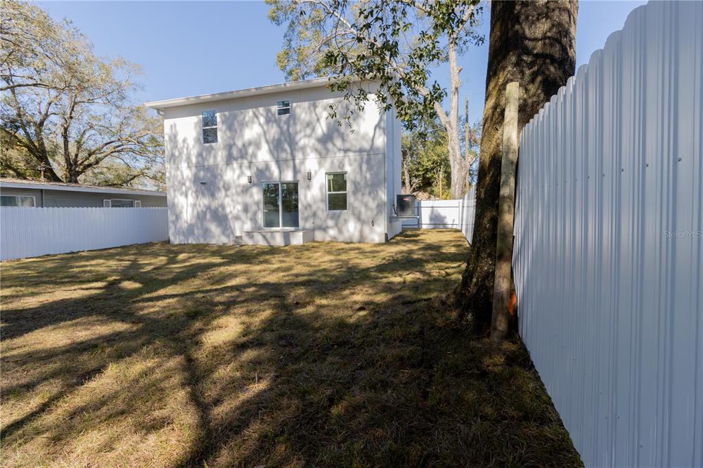 2115 E NEDRO RD