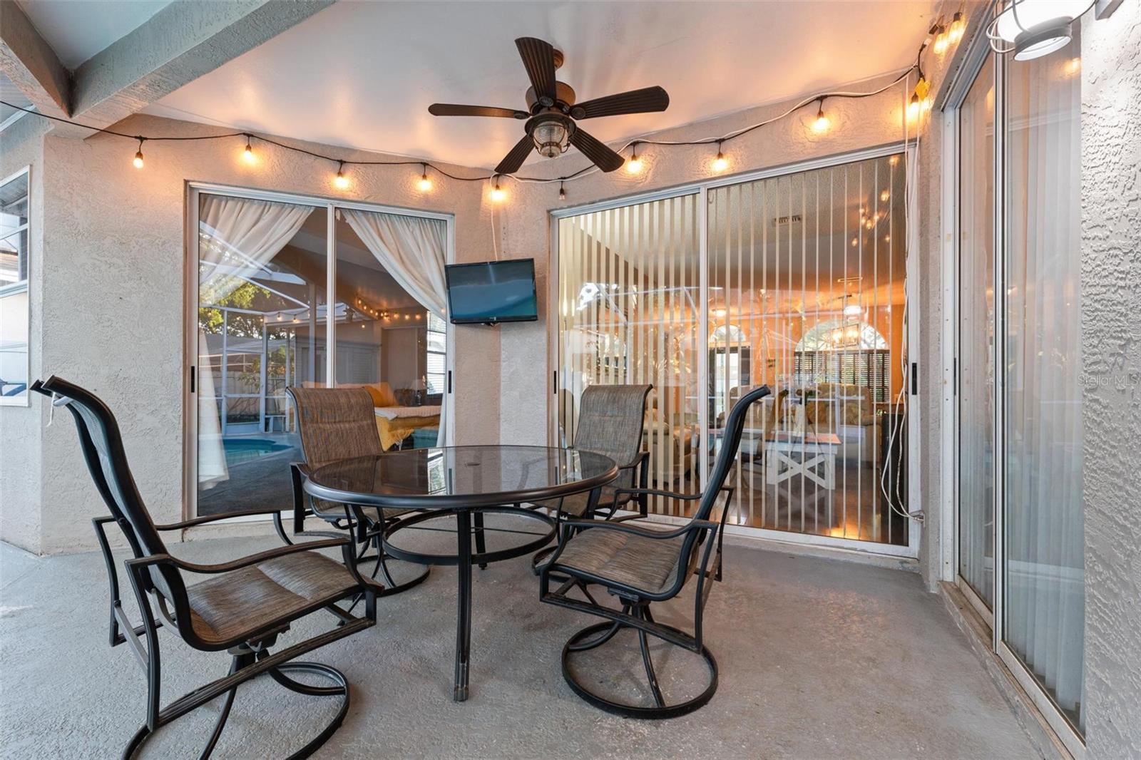 9332 HAMPSHIRE PARK DR