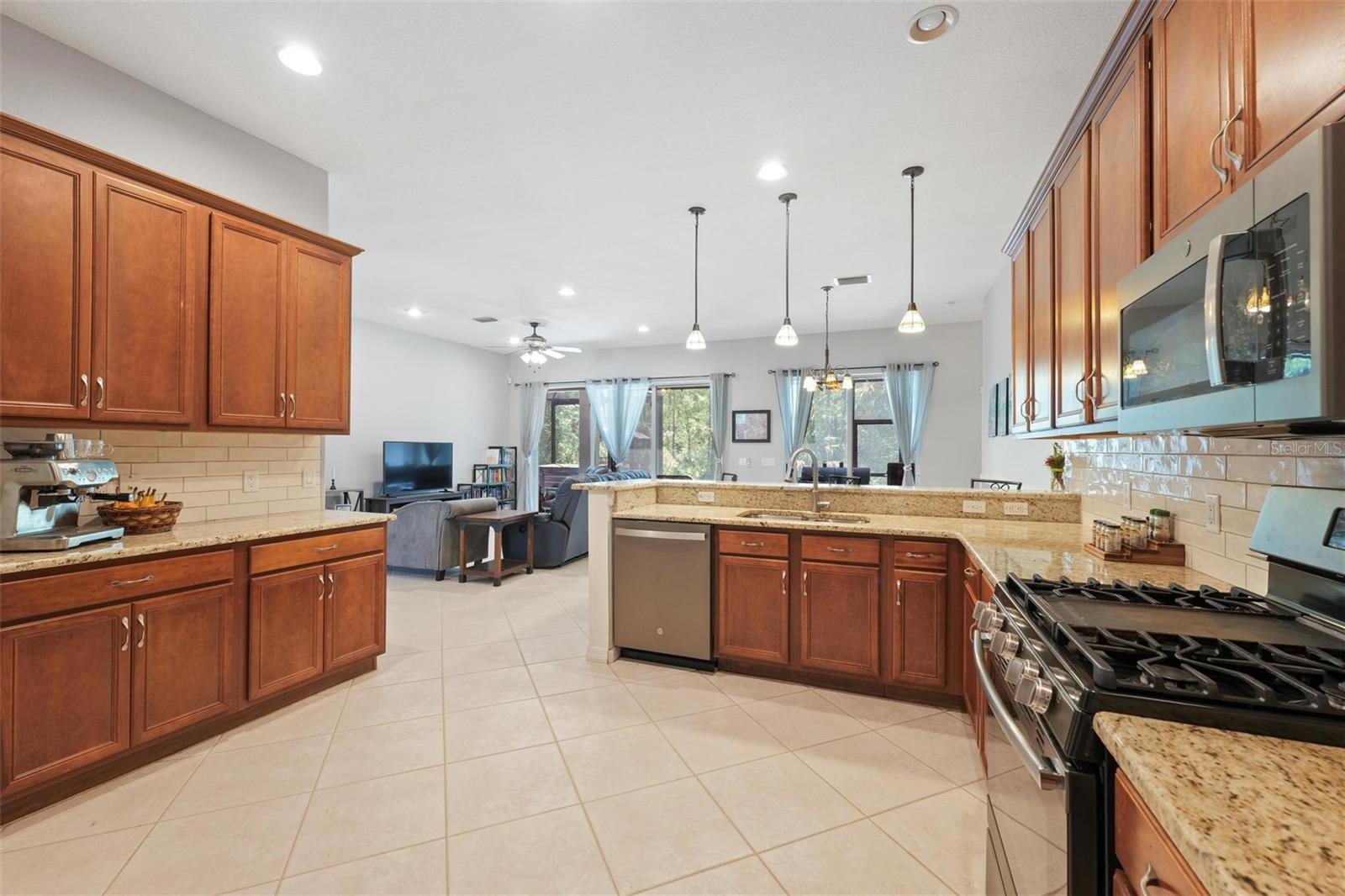 8282 SWANN HOLLOW DR