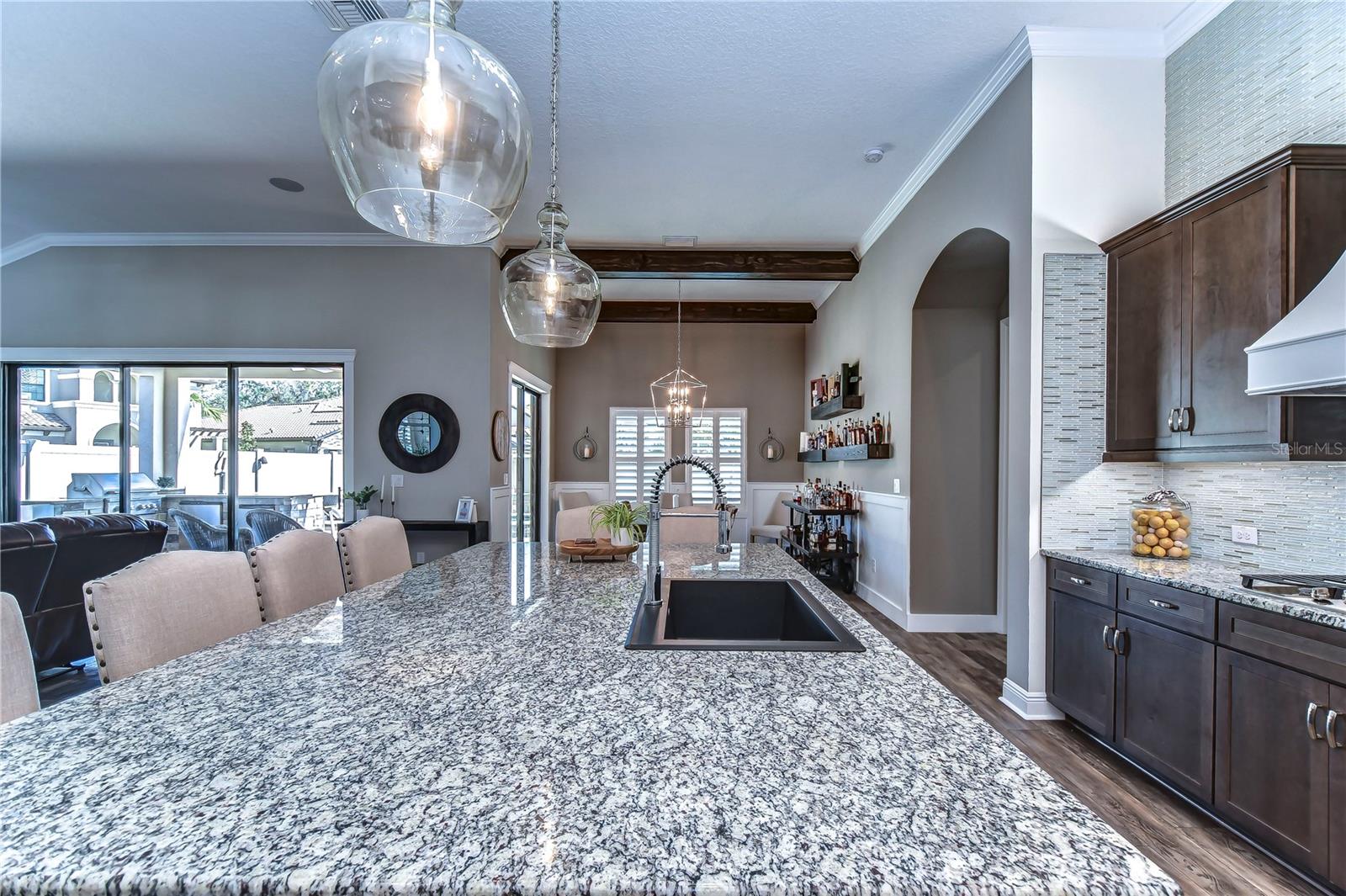 6708 SUNSET VISTA WAY
