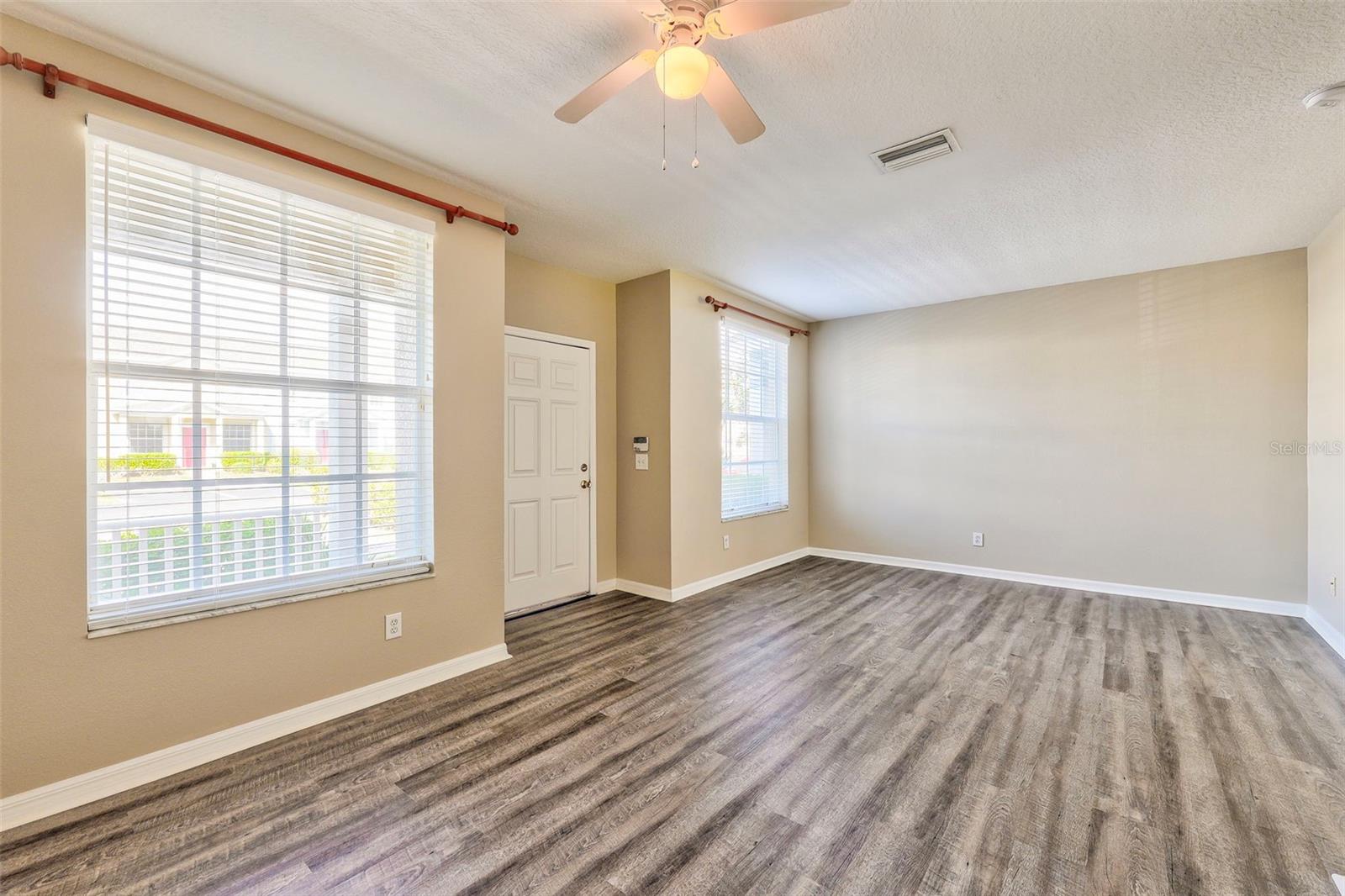 3440 SANTA RITA LN
