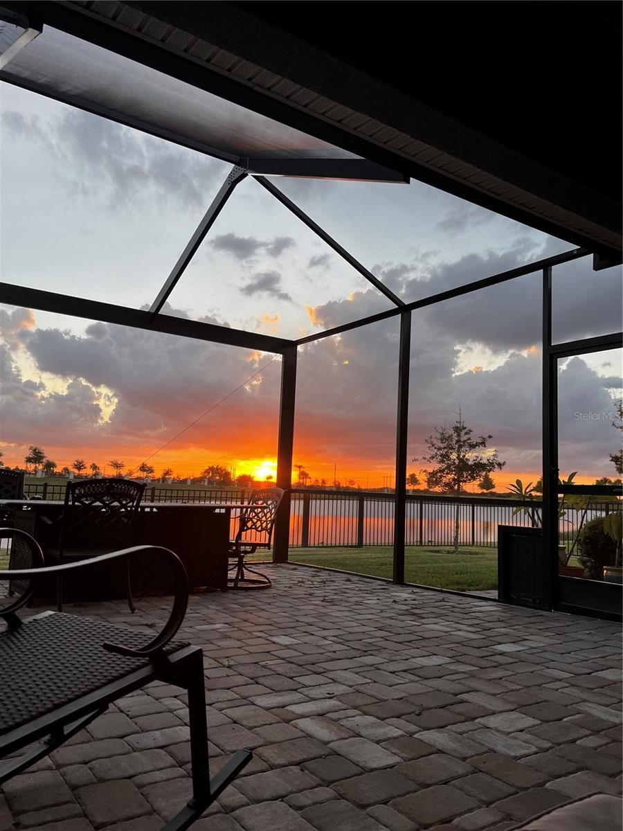 5810 SILVER SUN DR