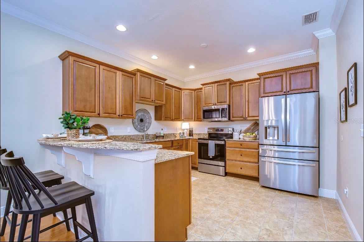 164 VALENCIA CIR