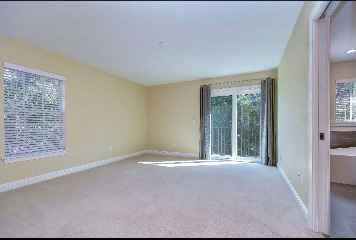 164 VALENCIA CIR