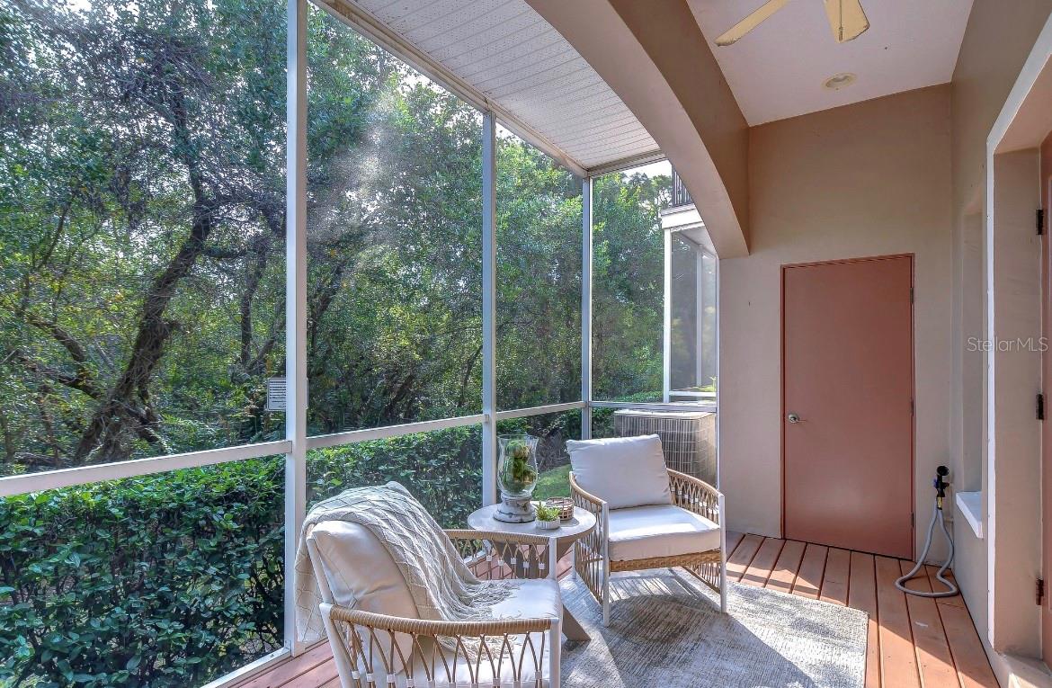 164 VALENCIA CIR