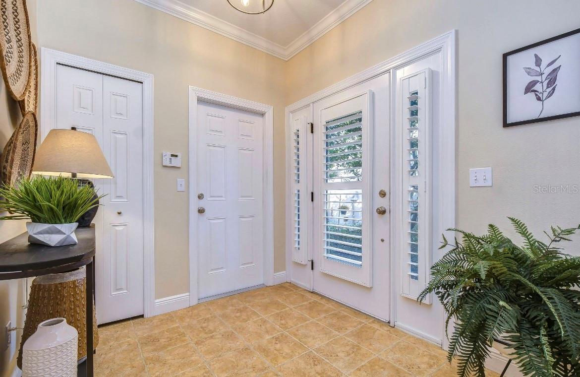 164 VALENCIA CIR